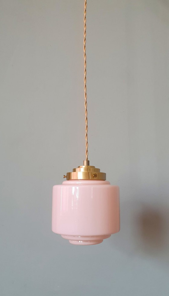 Image 1 of Vintage Art-Deco hanglamp van roze pastel opaline glas.