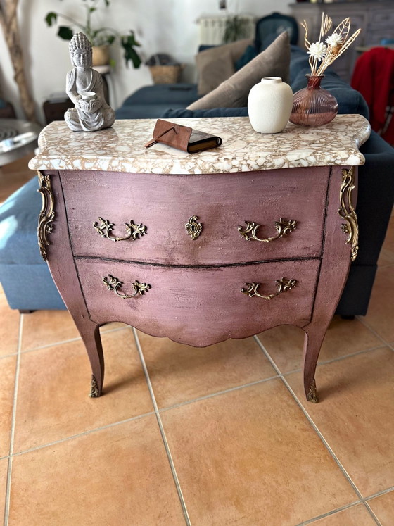 Pretty Louis XV style patinated antique chest of drawers, Powdered violet and marble, Wood, Purple (photo 9 of 15)