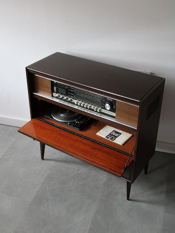 Image 1 of Mobile audio Grundig vintage con giradischi/radio