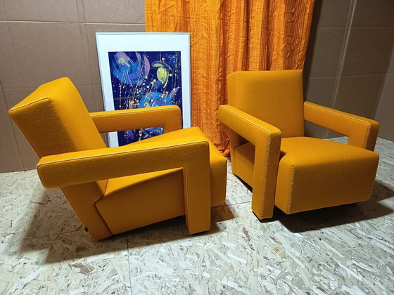 Image 1 of CASSINA Paire de fauteuils Utrecht 637 NEUF 2026 en laine KVARD Moutarde par Gerrit Rietveld