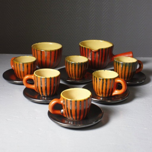 Tófej Ungarn Keramik - Gestreiftes orange-schwarzes Kaffeeservice 1960er