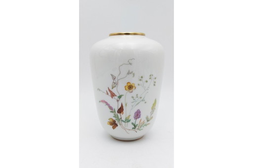 Vase en porcelaine de Rosenthal, motif de prairie.