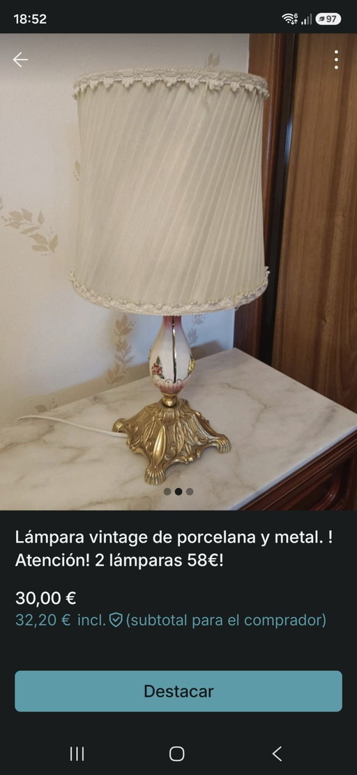Paar Vintage Tafellampen van Porselein en Bewerkt Metaal – Jaren 70/80