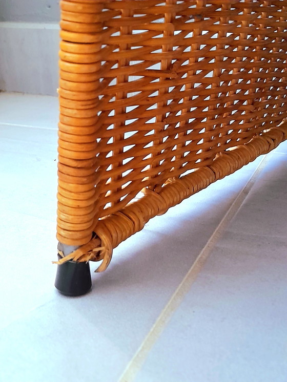 Image 1 of Chevet ou bout de canapé en osier 1960