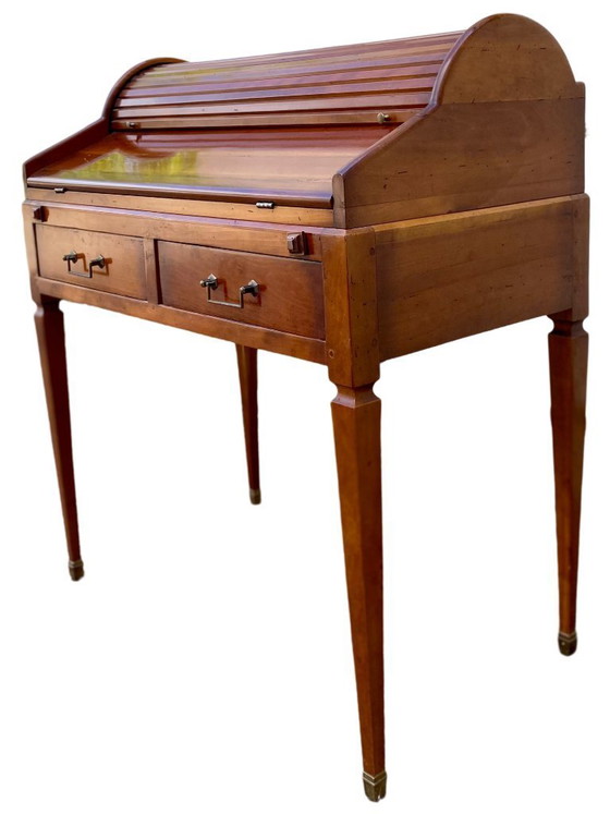 Image 1 of Bureau à cylindre Louis XVI en merisier