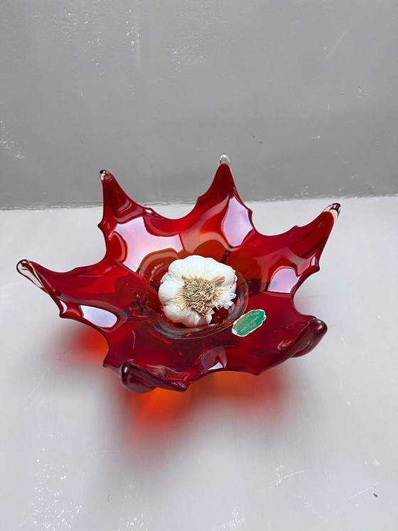 Image 1 of Bol vintage en verre de Murano, rouge, de forme pointue, Murano, Italie, verre d'art, style estival