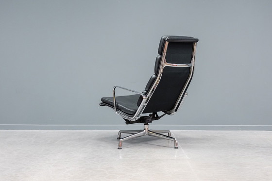 Image 1 of Eames EA222 Lounge-Sessel