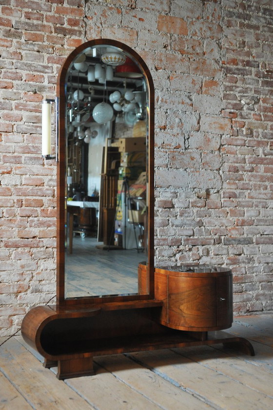 Miroir de coiffeuse Art Déco restauré, en noyer, d'origine polonaise et tchèque, datant des années 1930. (photo 10 of 14)