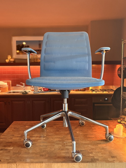 Cappellini Lotus office chair – design classic – blue
