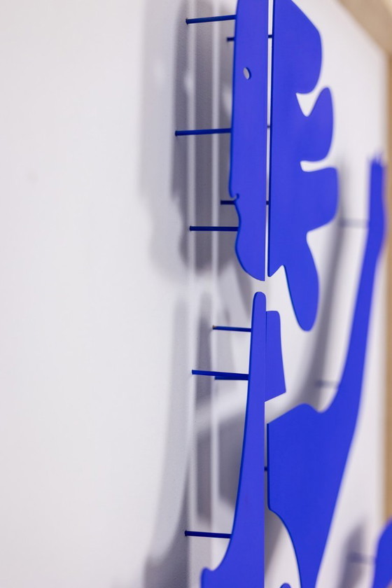 Image 1 of Antonine de Saint Pierre, blau lackiertes Metallschild. Zeitgenössisch.