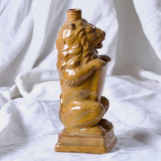 Image 1 of Jarrón/botella zoomorfo antiguo con forma de león en gres esmaltado, firmado por GPS