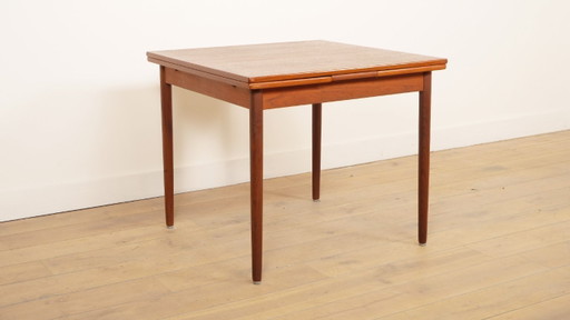 Compact vintage dining table | extendable | 1960s