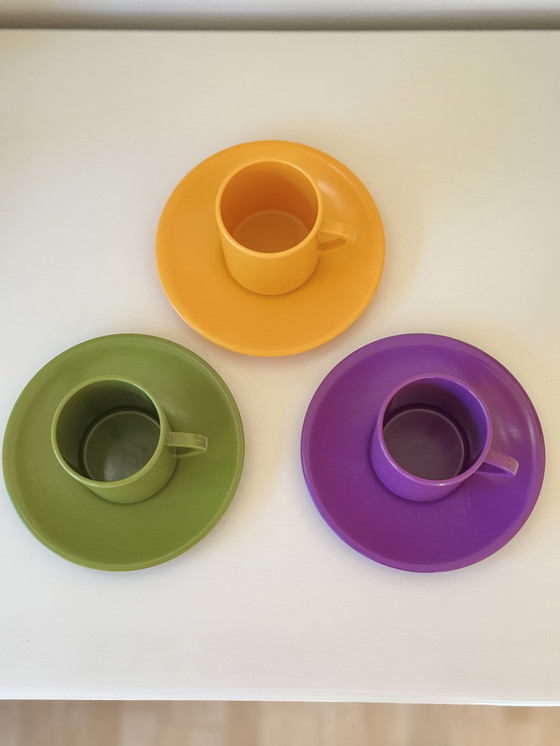 Image 1 of Set Vintage Rocamine Cups and Saucers Melamine Retro Design Belgium 60s/70s