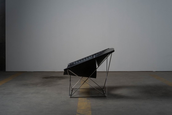 Image 1 of Pierre Paulin - Sedia a farfalla F675