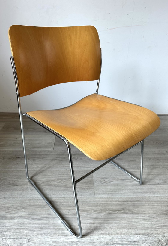 Image 1 of 6 chaises Howe, design David Rowland