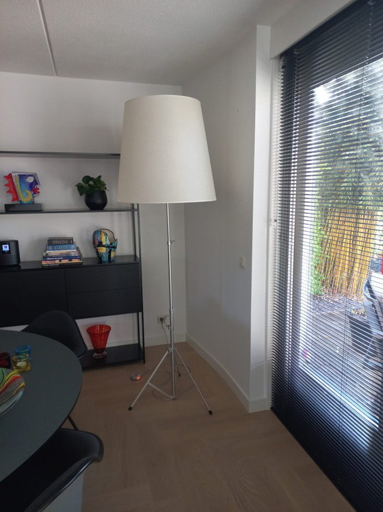 Staande Lamp Pallucco Gilda – Vloerlampen, Textile, Aluminium (photo 4 of 5)