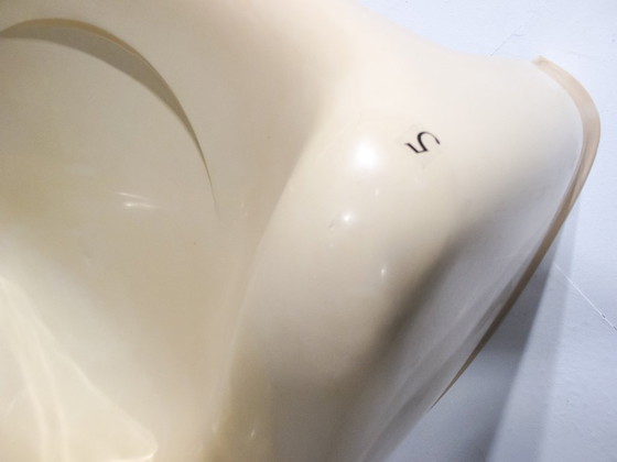 Image 1 of Artemide Toga Chair 5 van Sergio Mazza / Gebroken wit / Patent aangevraagd