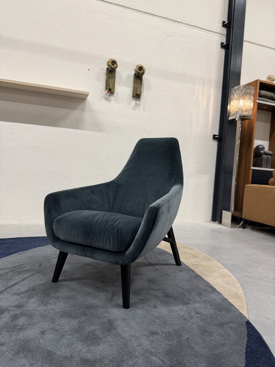 Image 1 of Montis Enzo Armchair Harald fabric Blue