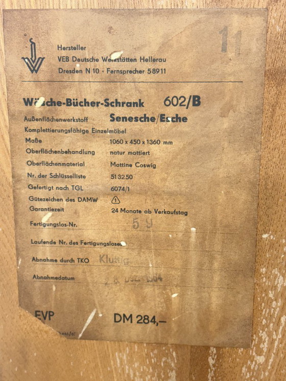 Image 1 of Mobiletto portabiancheria / credenza / scaffale / mobiletto vintage Hellerau di metà secolo