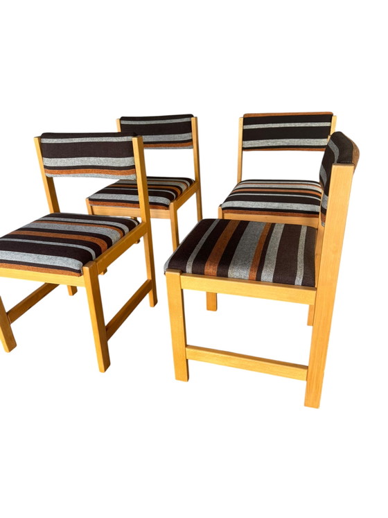 Set di 4 Sedie da pranzo di design scandinavo – Textile, Wood (photo 5 of 8)