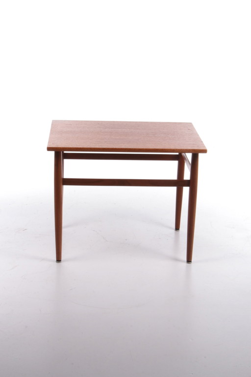Vintage Beistelltisch aus Teakholz, 1960er Jahre
