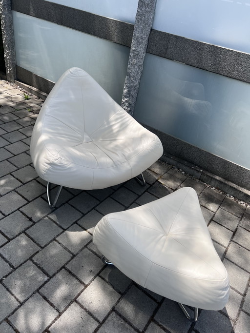 Fauteuil design « Chili » de Paul Falkenberg avec repose-pieds pour Rom AG – cuir véritable (Trentino Off-White)