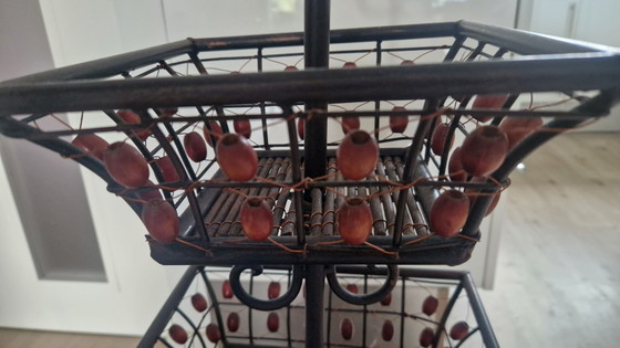 Etagere / cesto di frutta, 3 livelli, 91cm alto. – Oggetti decorativi, Metallo, Legno (photo 4 of 7)