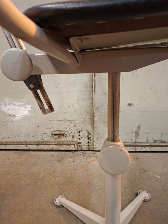 Image 1 of Vintage Ahrend Cirkel Architect bureaustoel met arm uit 1922