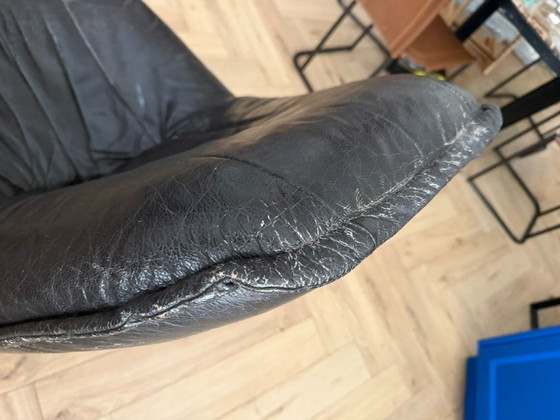Poltrona girevole in pelle nera, stile Artifort – Sedie girevoli, Leather (photo 16 of 17)