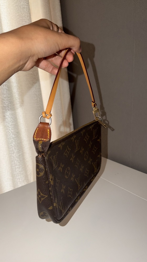 Louis Vuitton Pochette Accessories Monogram – Vintage – Other bags, Nylon (photo 3 of 14)