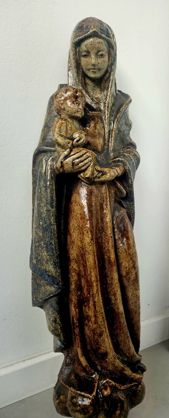 Image 1 of Ceramic statue of Mary wall model
