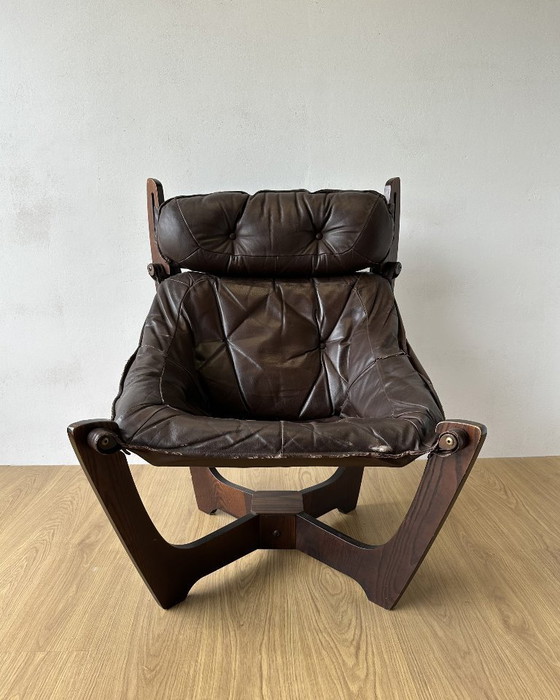 Image 1 of Der Sessel Luna wurde in den 70er Jahren von O. Knutsen entworfen.