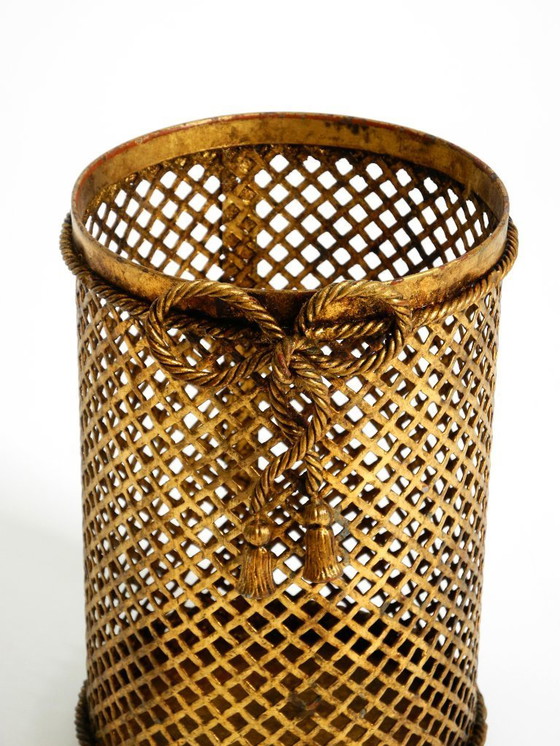 Image 1 of Cestino per la carta straccia in metallo dorato Regency italiano di metà secolo di Li Puma