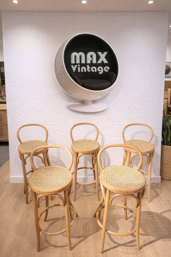 Image 1 of Set di 5 Sgabelli Thonet Style in Legno Curvato e Paglia di Vienna '70