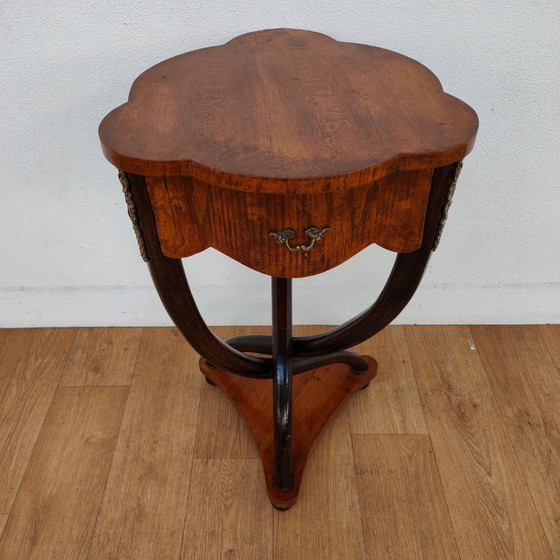 Image 1 of Mesa auxiliar antigua, mesita de noche, mesa de recibidor, estilo Biedermeier