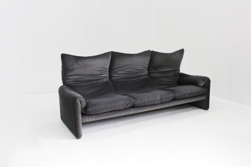 Canapé 3 places vintage Cassina Maralunga par Vico Magistretti