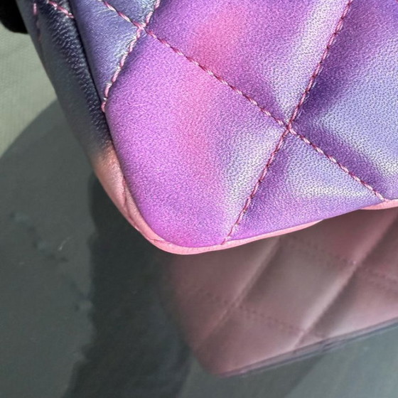 Image 1 of Borsa Chanel Classic Flap Small - Edizione limitata in pelle di agnello trapuntata Flower Power con finiture nere, serie 21