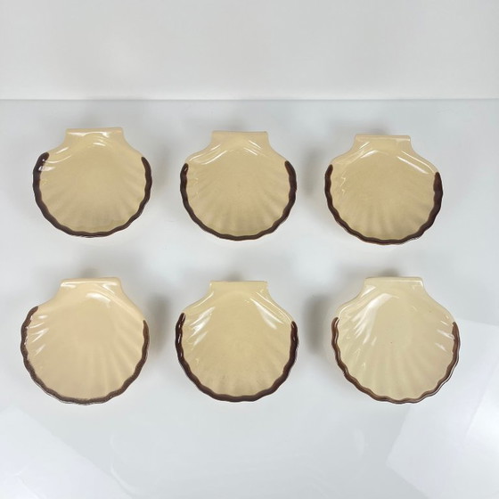 Image 1 of Set van 6 keramische sint-jakobsschelpen van E. Henry