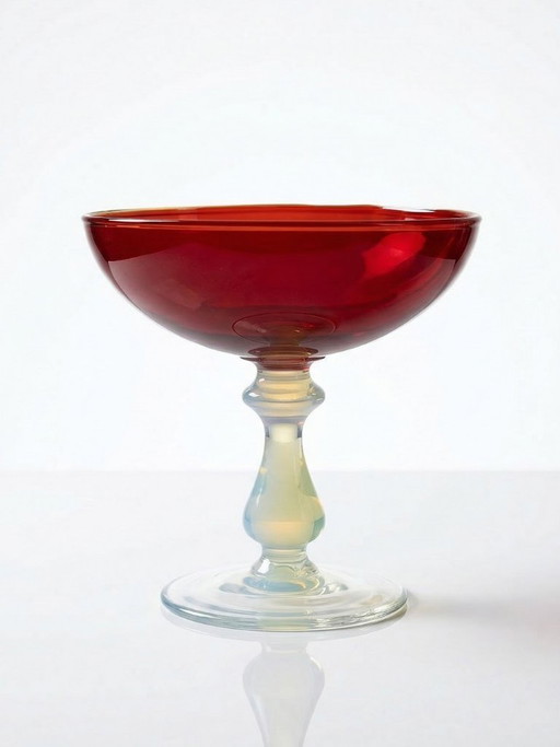 Bol con pedestal de cristal veneciano rojo y opalino de estilo vintage con diseño de burbujas de jabón.