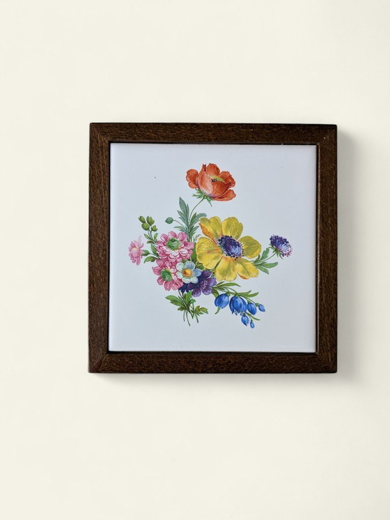 Image 1 of Rare vintage mini flower table with tile motif - yellow flower - 60s