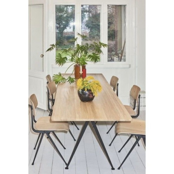 Image 1 of Pyramid Table Hay 300cm x 90