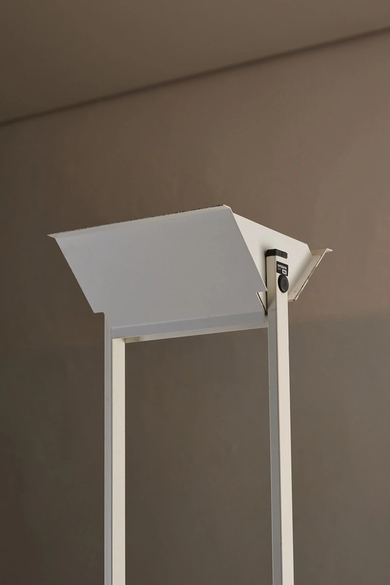 Estudi Blanc for Metalarte Escala Lampada da terra, Spagna, anni '80, Lampade da terra, Bianco (foto 5 di 9)