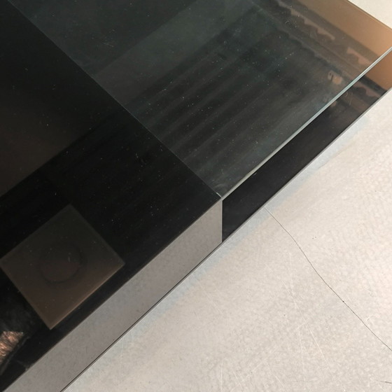 Image 1 of Couchtisch aus Glas mit schwarzen Fächern