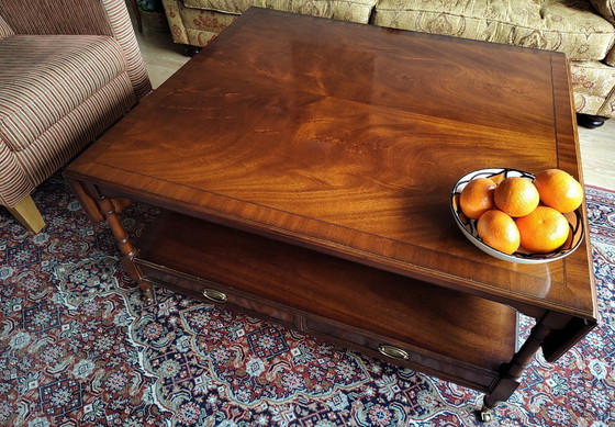 Image 1 of Mesa de centro exclusiva de caoba Heldense