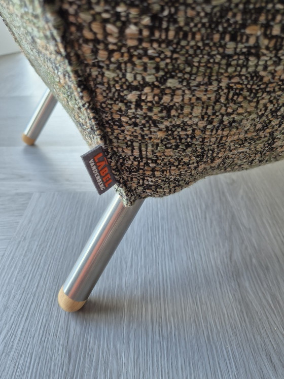 Image 1 of Poltrona Cheo con rivestimento in tessuto tweed e pouf