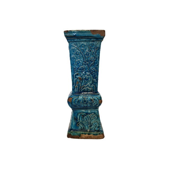 Image 1 of Chinese ceramic Gu vase, Ming Dynasty, 17th century