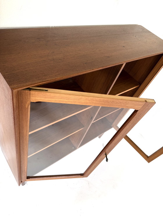 Image 1 of Vintage teakhouten vitrinekast, Brouer Møbelfabrik ‘60