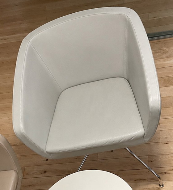 Image 1 of Set van 3 moderne leren loungestoelen met chromen poten