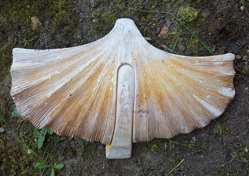 Décoration de jardin vintage en béton moulé avec feuilles de Gingko