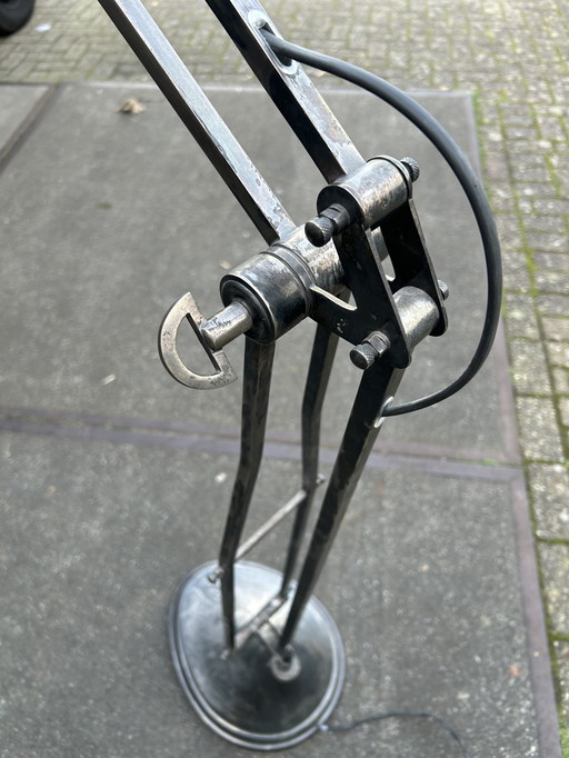 Grote industriële vloerlamp – Flamant – verstelbare arm